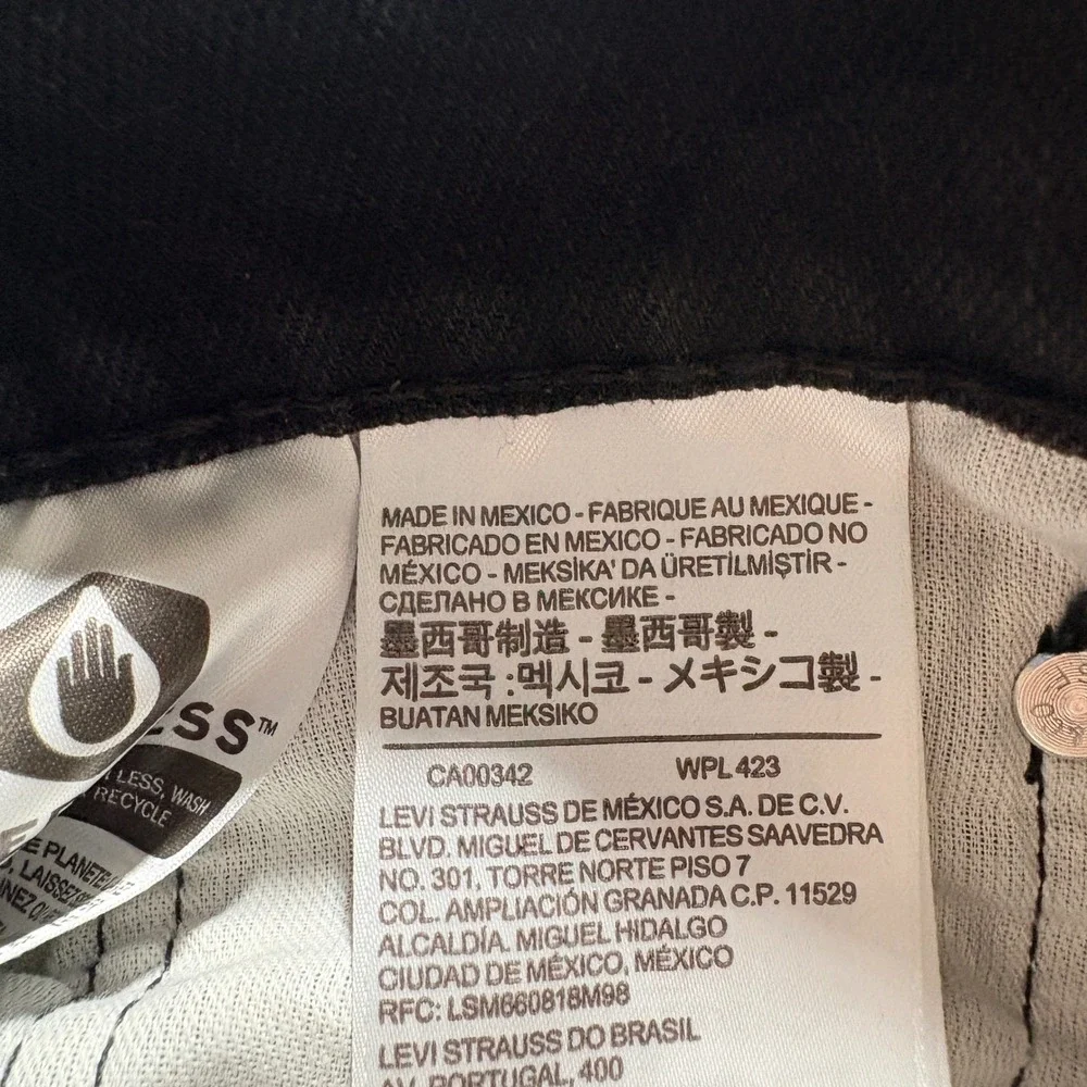 Levis levi 569